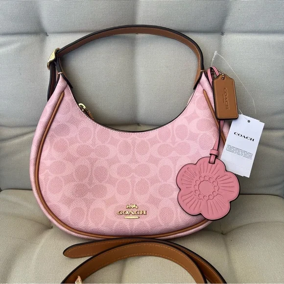NWT Coach Pink Signature Canvas Hobo Shoulder Bag CDW86 with Flower - Picture 1 of 12